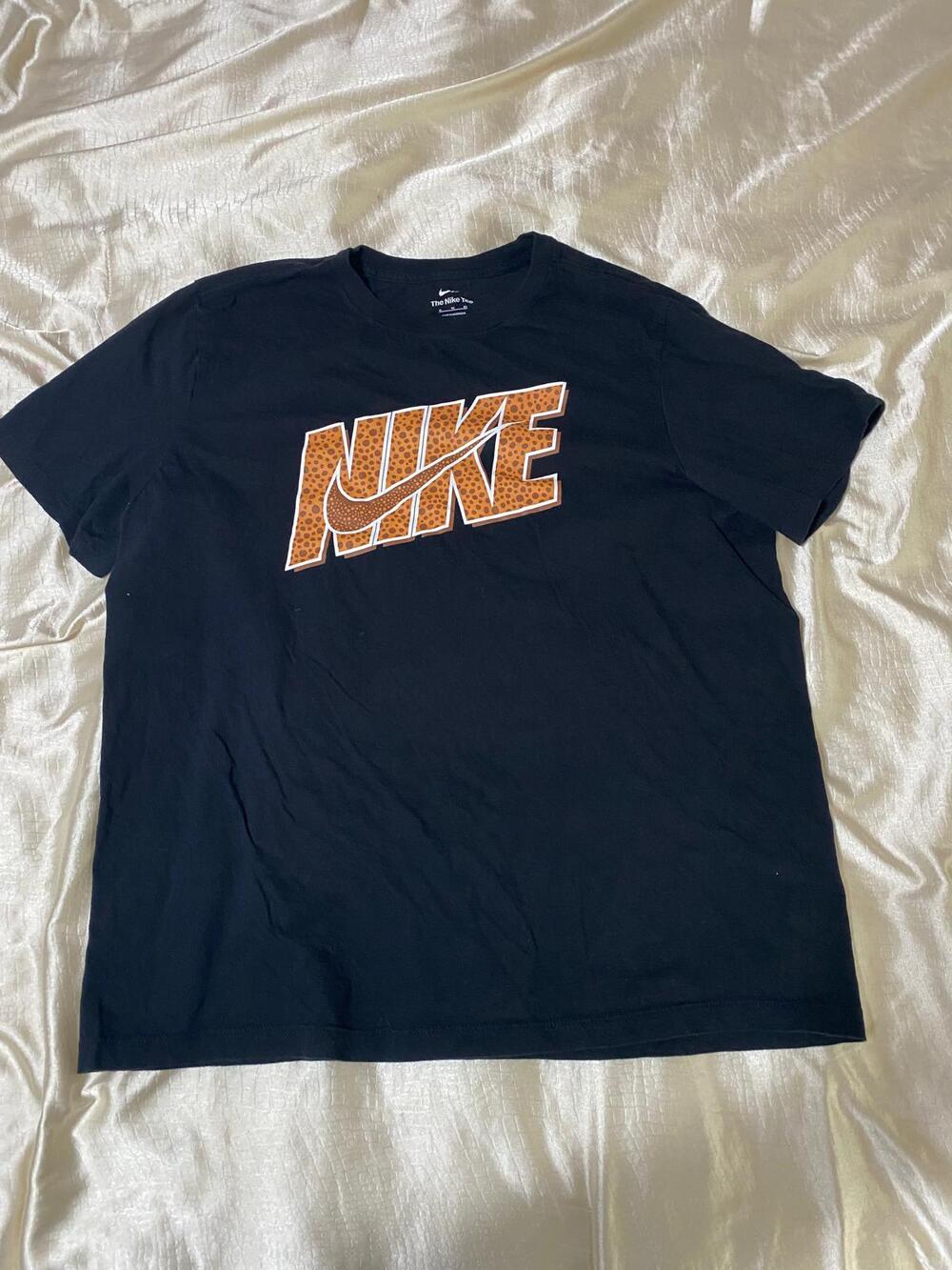 Nike The Nike Tee XL Black Leopard Print Swoosh Logo Graphic T Shirt Pre Owned